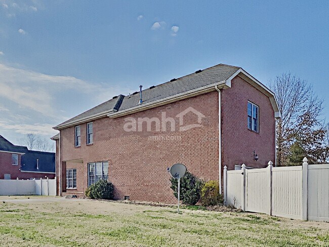 Building Photo - 2710 Marilyn Ct