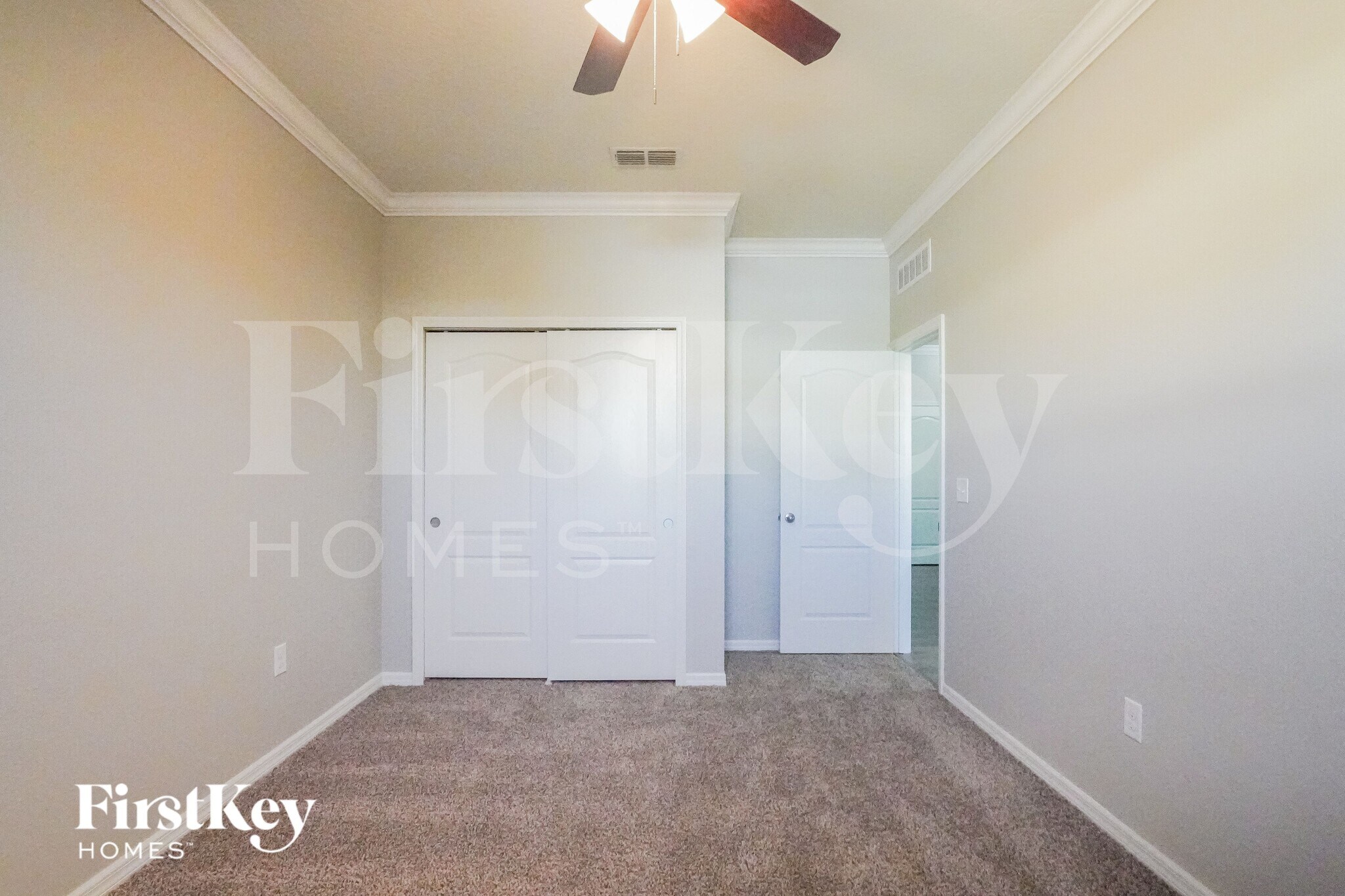 Building Photo - 11400 Wishing Well Ln