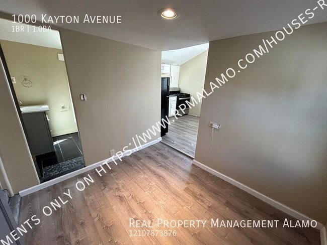 Building Photo - 1000 Kayton Ave