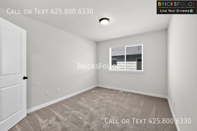 Building Photo - 8340 52nd St NE