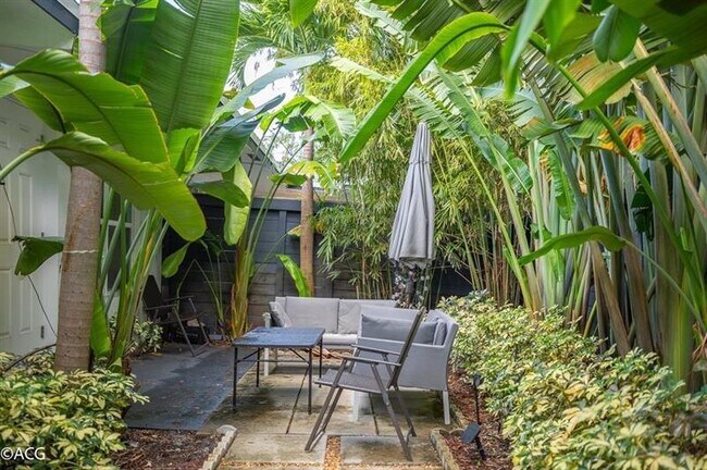 Building Photo - 19 NE 16th St