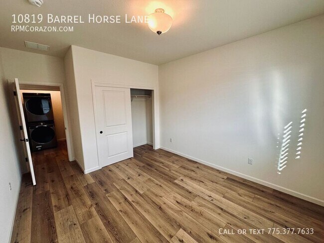 Building Photo - 10819 Barrel Horse Ln