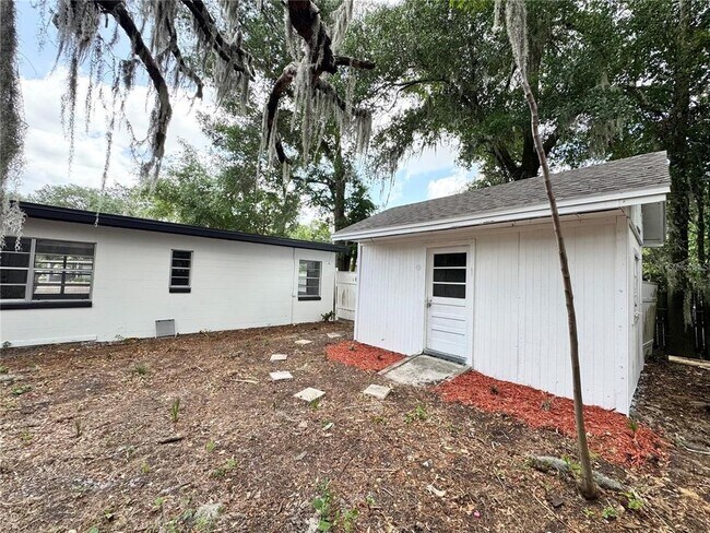 Building Photo - 906 San Domingo Rd