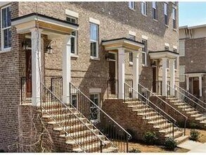 Building Photo - 342 Brownstones Cir NE