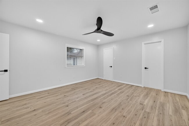 Building Photo - 5322 Wigton Dr