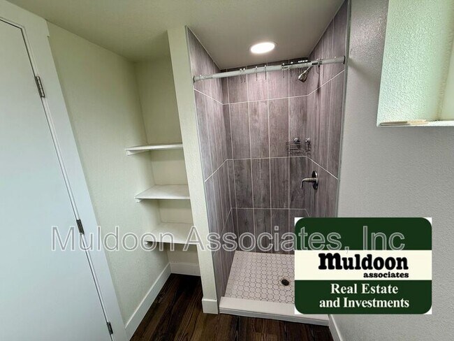 Building Photo - 3965 Colony Hills Cir