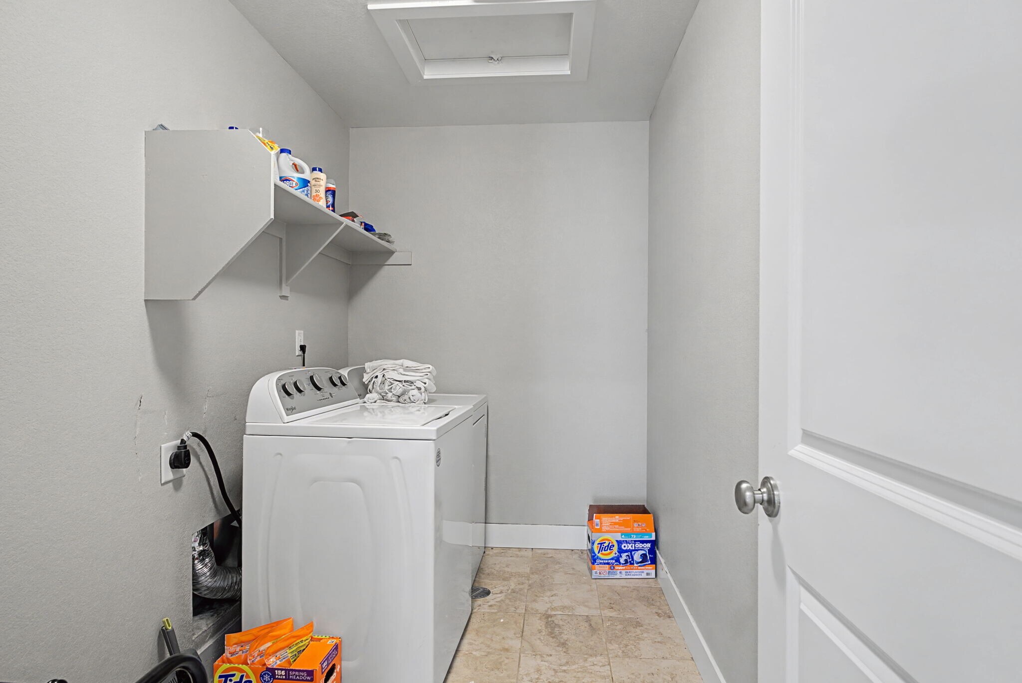 Building Photo - 2102 Summerlin Ln