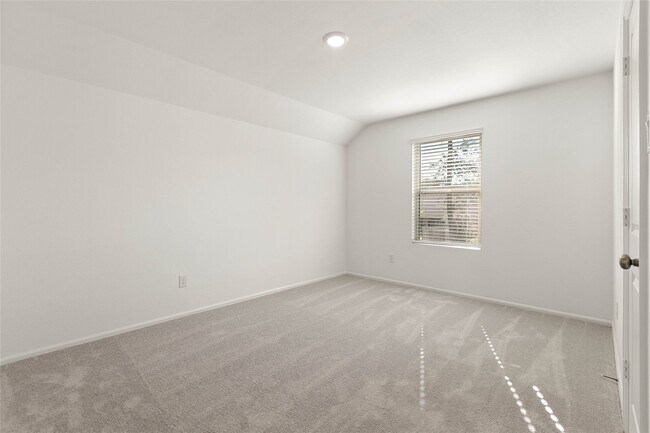 Building Photo - 7594 Angels Lndg Ln