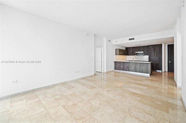 Building Photo - 88 SW 7th St