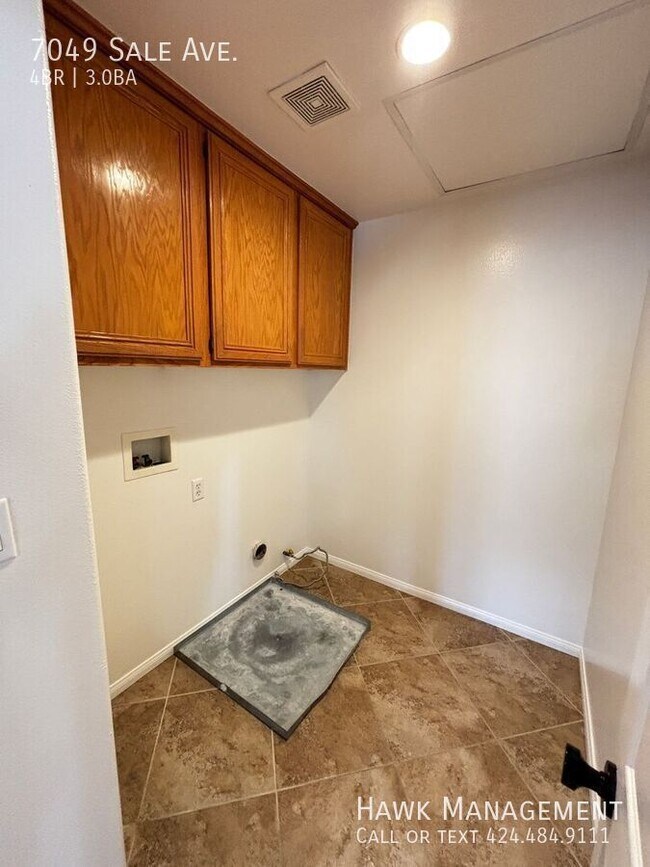 Building Photo - 7049 Sale Ave