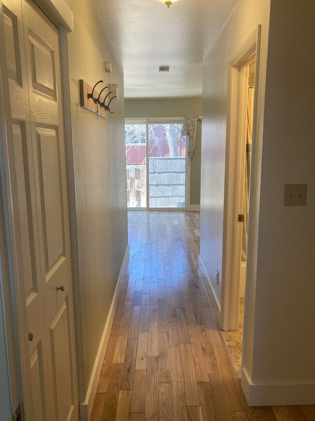 Building Photo - 3597 Nottingham Ct