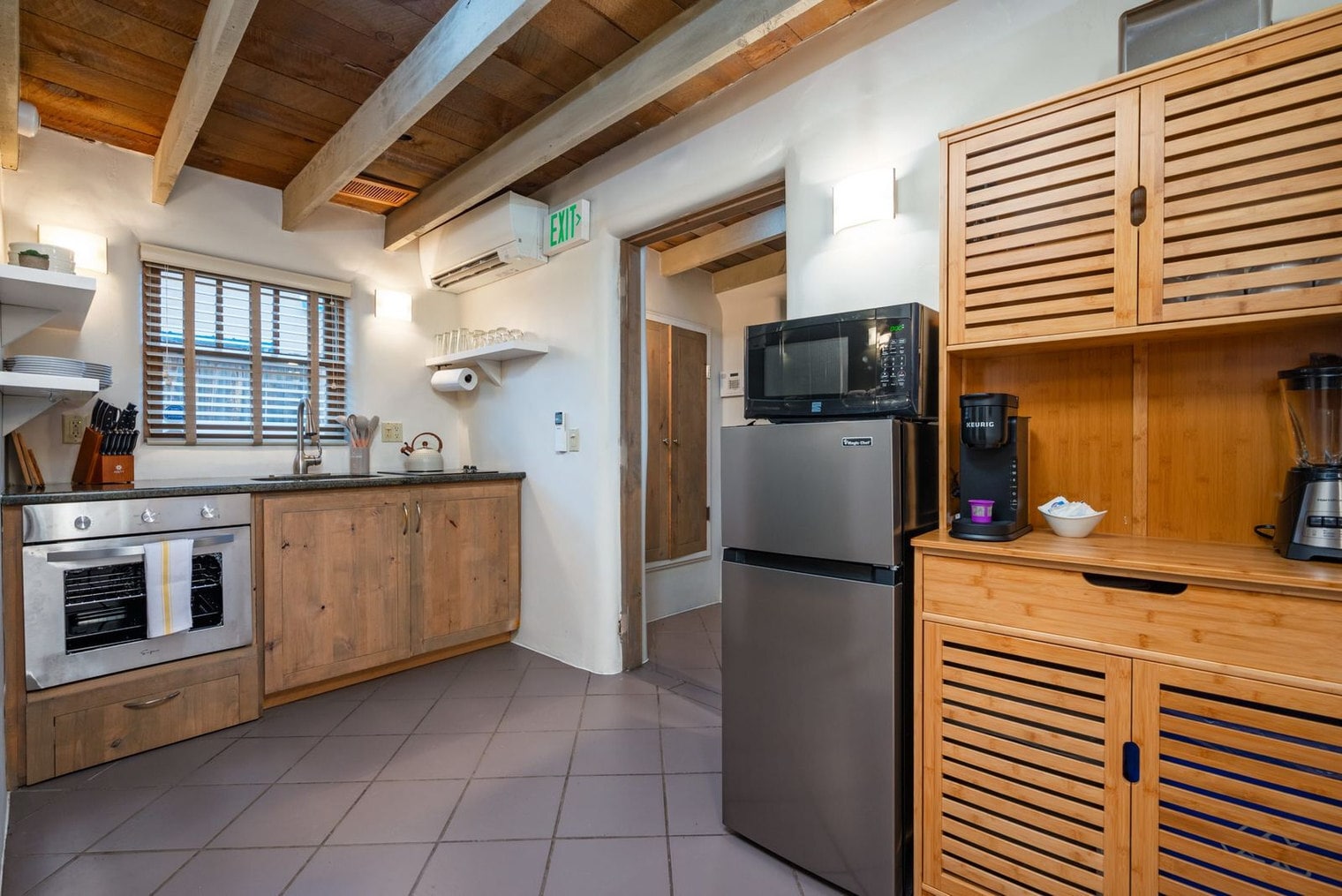 Building Photo - 715 S St Francis Dr