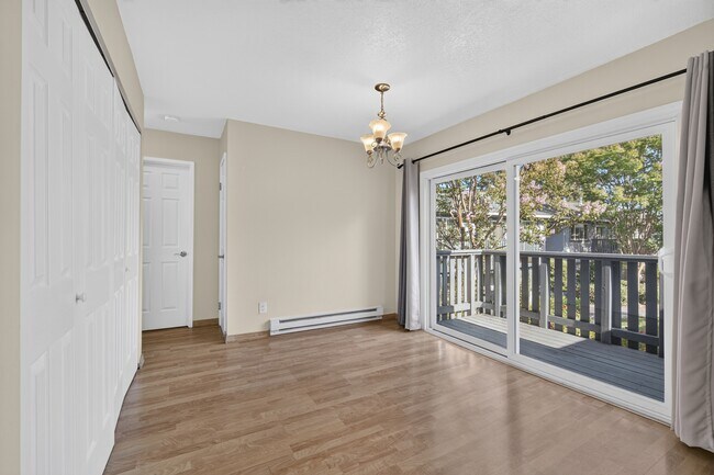 Building Photo - 835 Bing Dr