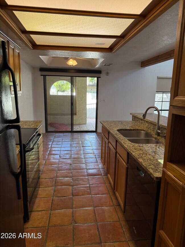 Building Photo - 8844 S 51st St
