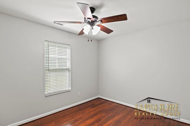 Building Photo - 3704 Hinton Grove Pl