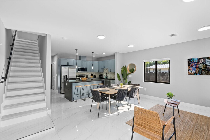 Building Photo - 1784 NW 31st St