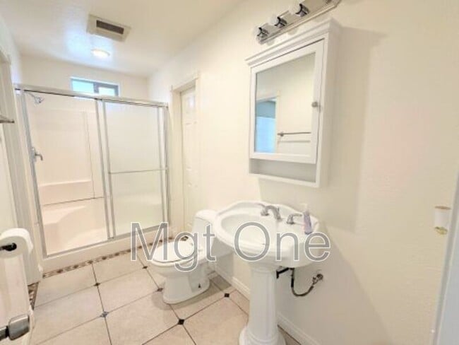 Building Photo - 13552 Poppy Pl