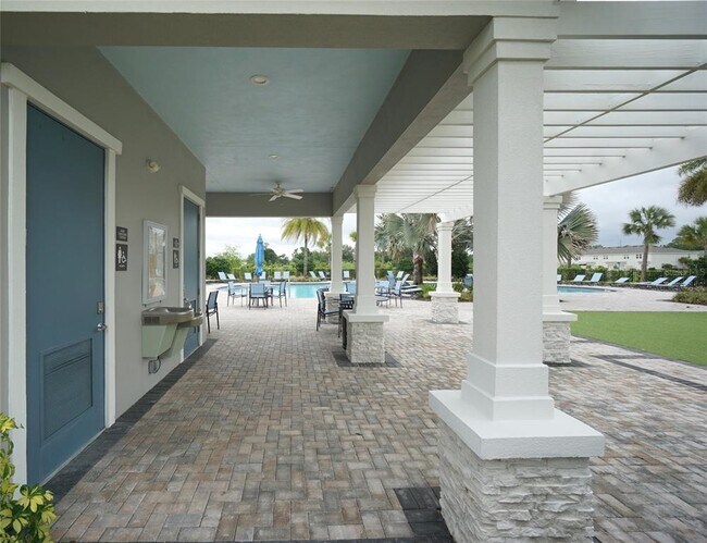 Building Photo - 2407 Paravane Wy