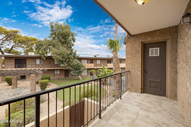 Building Photo - 7110 E Continental Dr