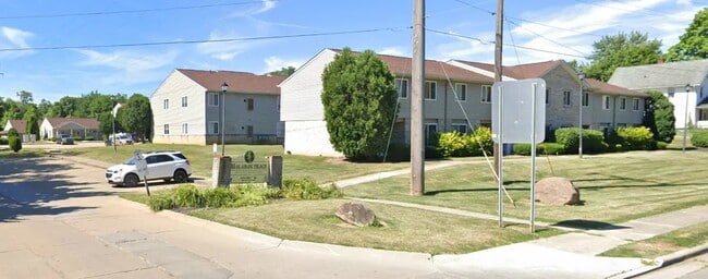 Building Photo - 100 E Cook Rd