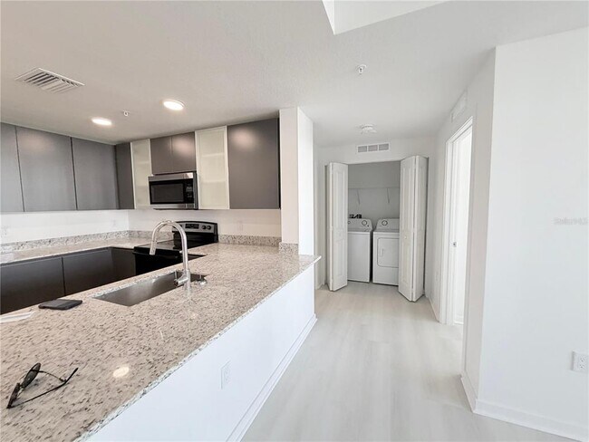 Building Photo - 5587 Millennia Park Dr