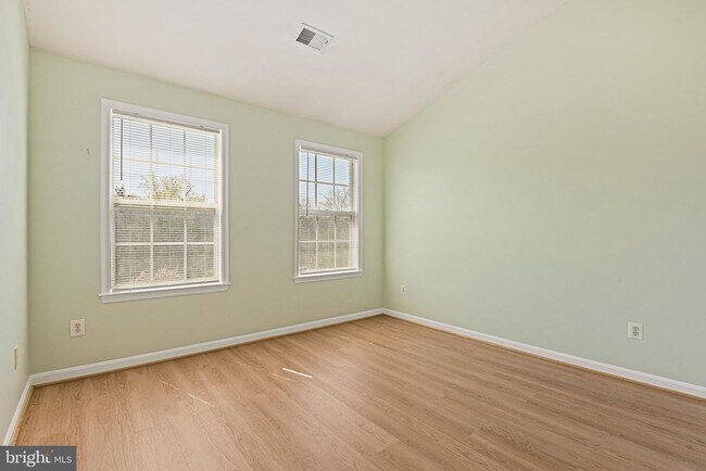 Building Photo - 2658 Logan Wood Dr