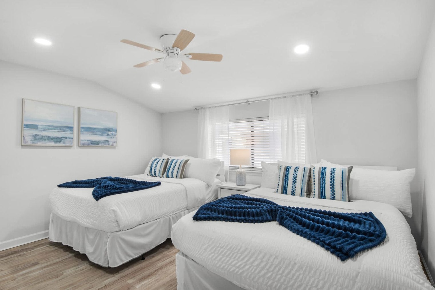 Building Photo - 3795 Scenic Hwy 98