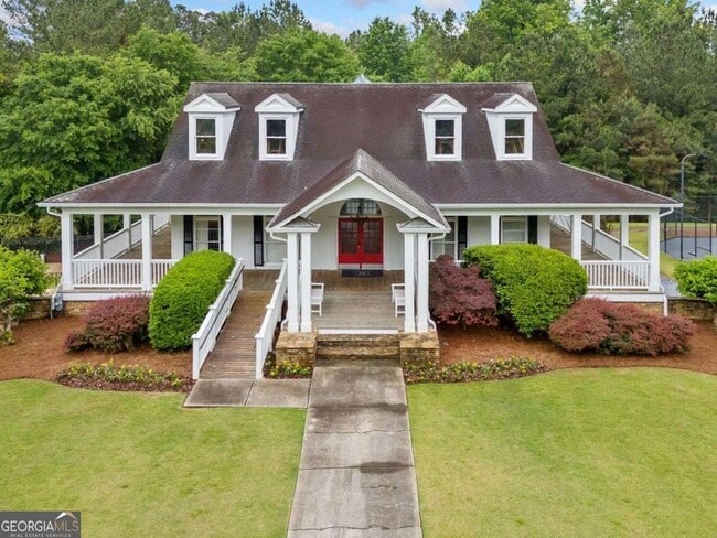 Building Photo - 882 Hallbrook Ln