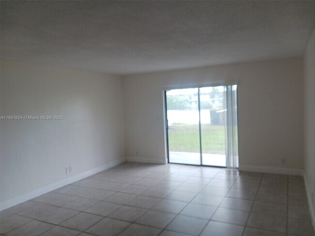 Building Photo - 5900 NW 17th Pl