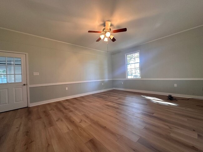 Building Photo - Home on High Tide