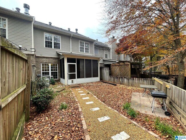 Building Photo - 4088 River Walk Ln