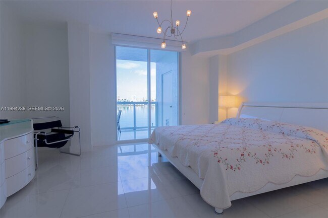 Building Photo - 17050 N Bay Rd