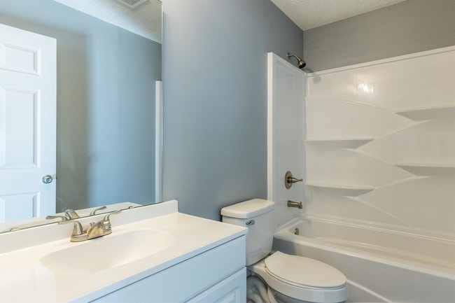 Building Photo - 700 Western Ave