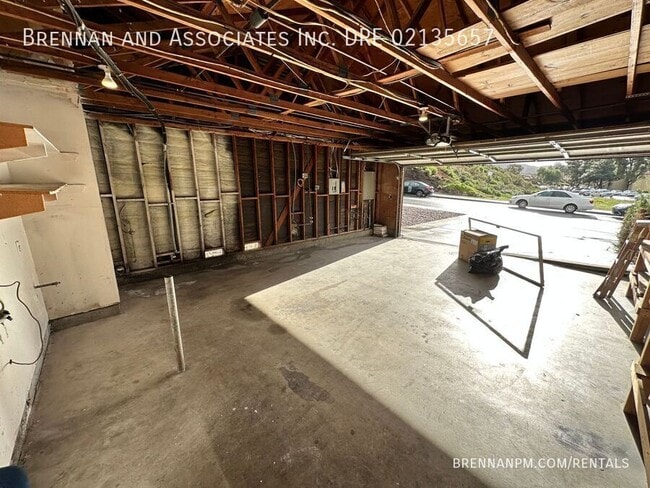 Building Photo - 1606 Woodrun Pl