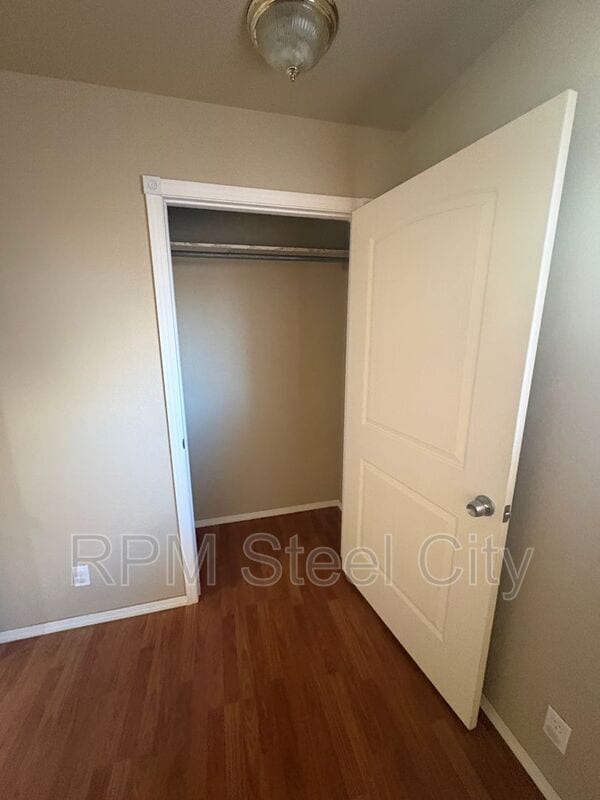 Building Photo - 1926 E 15th St