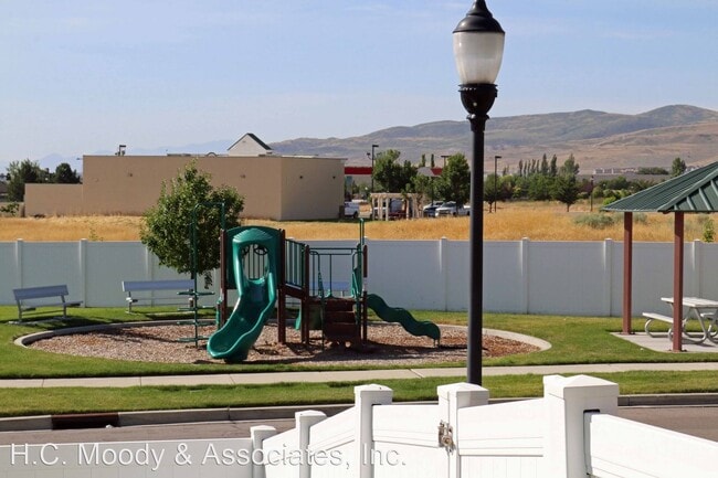 Building Photo - 3 br, 2 bath House - 12491 S. Rampart Way