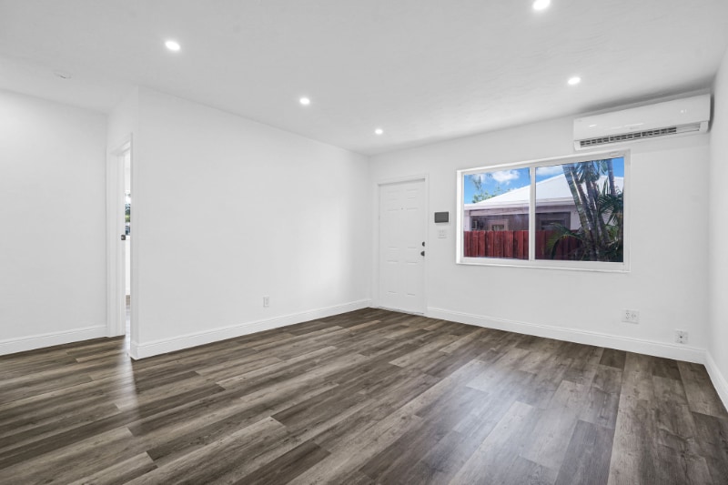 Building Photo - 2212 Roosevelt St