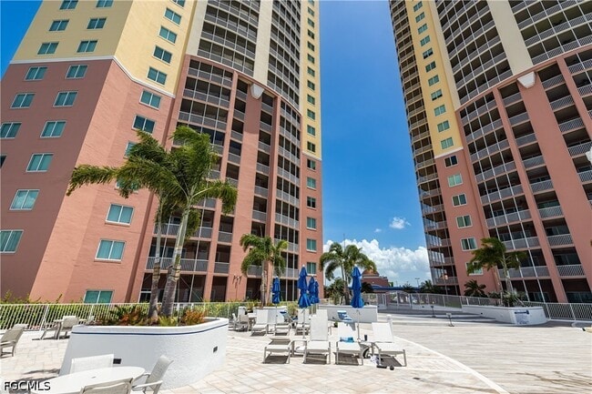 Building Photo - 2743 First St