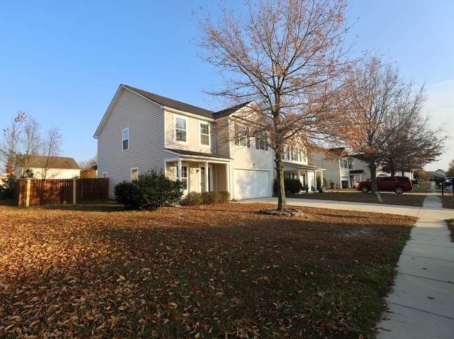 Primary Photo - 1749 Mossberg Dr