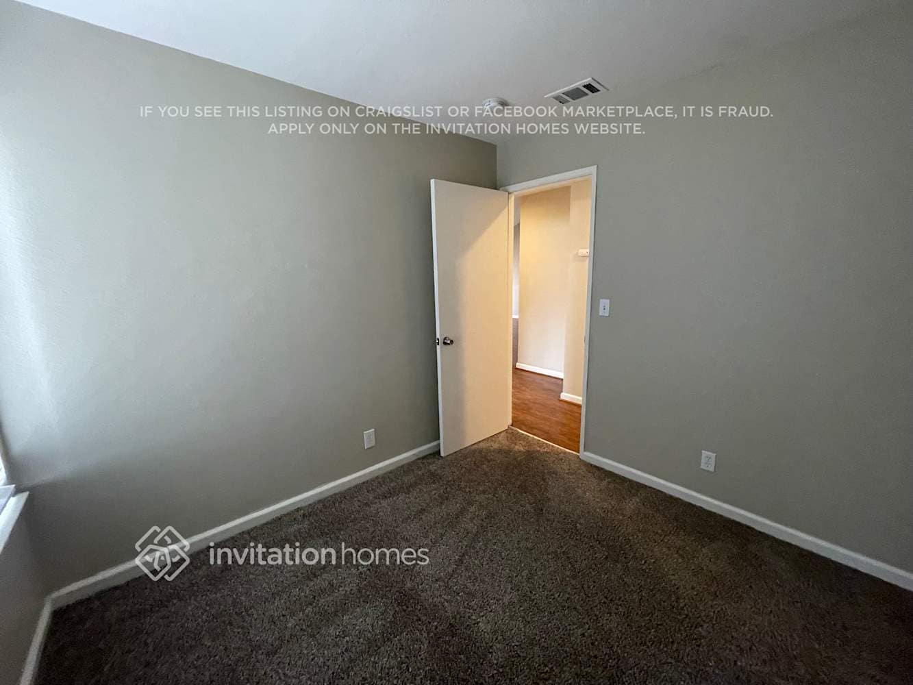 Building Photo - 1200 Skyline Dr
