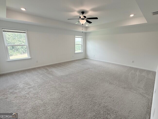 Building Photo - 207 Foxhill Dr