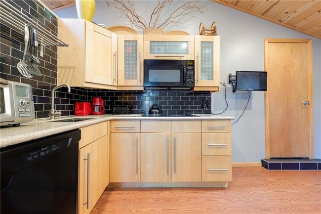 Building Photo - 5500 Westminster Dr