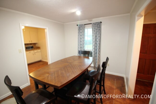 Building Photo - 308 Woodrun Dr