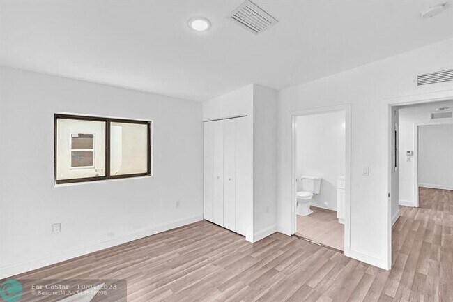Building Photo - 1396 NW 60th St