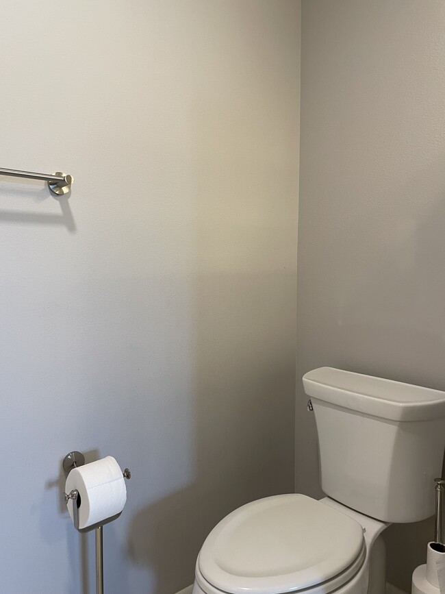 Building Photo - 708 Gingergrass Way