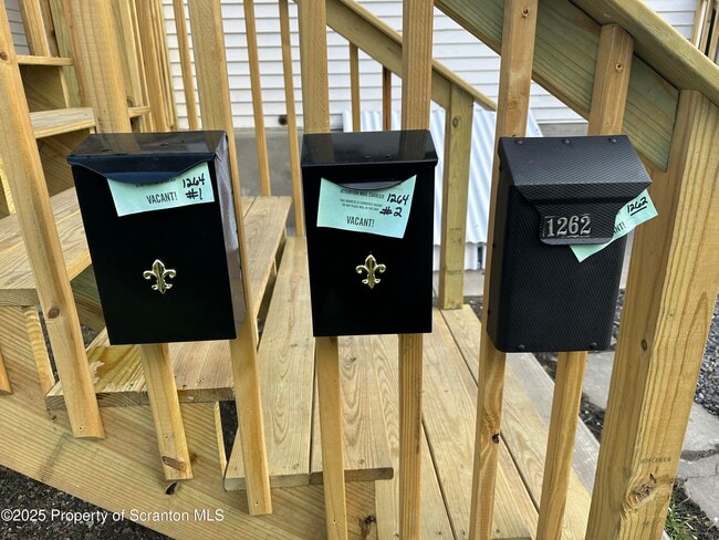 Building Photo - 1264 S 6th Ave