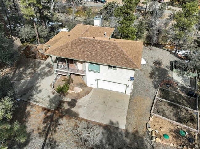 Building Photo - Beautiful home in the Mountain Club!