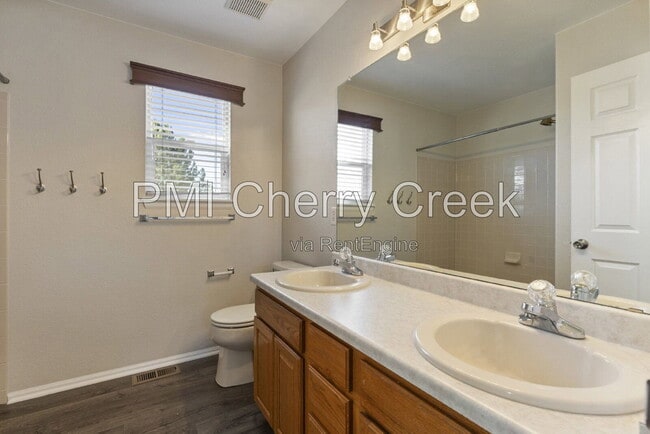 Building Photo - 2917 S Zeno Way