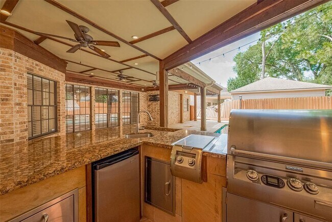 Building Photo - 510 Barkers Cove