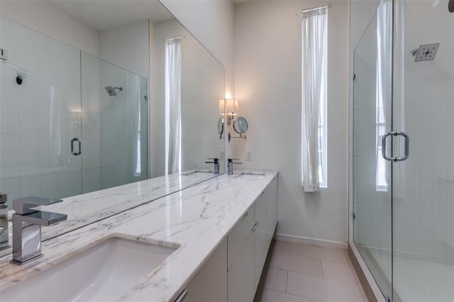 Building Photo - 3816 San Jacinto St